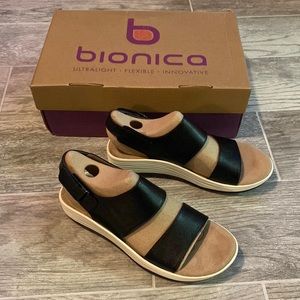 Nordstrom Bionica Yolanda Wedge Platform Sandal size 7 M